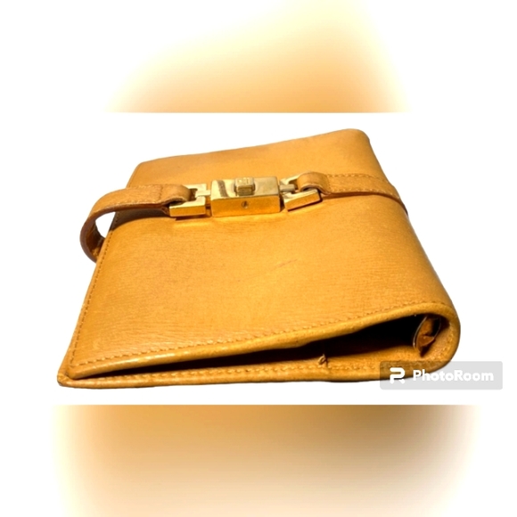 GUCCI AUTHENTIC LEATHER AGENDA GOLD HARDWARE GOLD ROD COLOR EUC - Picture 5 of 9